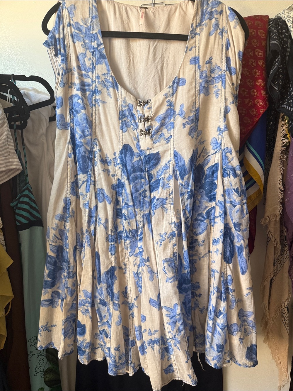 Free People Cream & Blue Floral Pleated Midi Dress